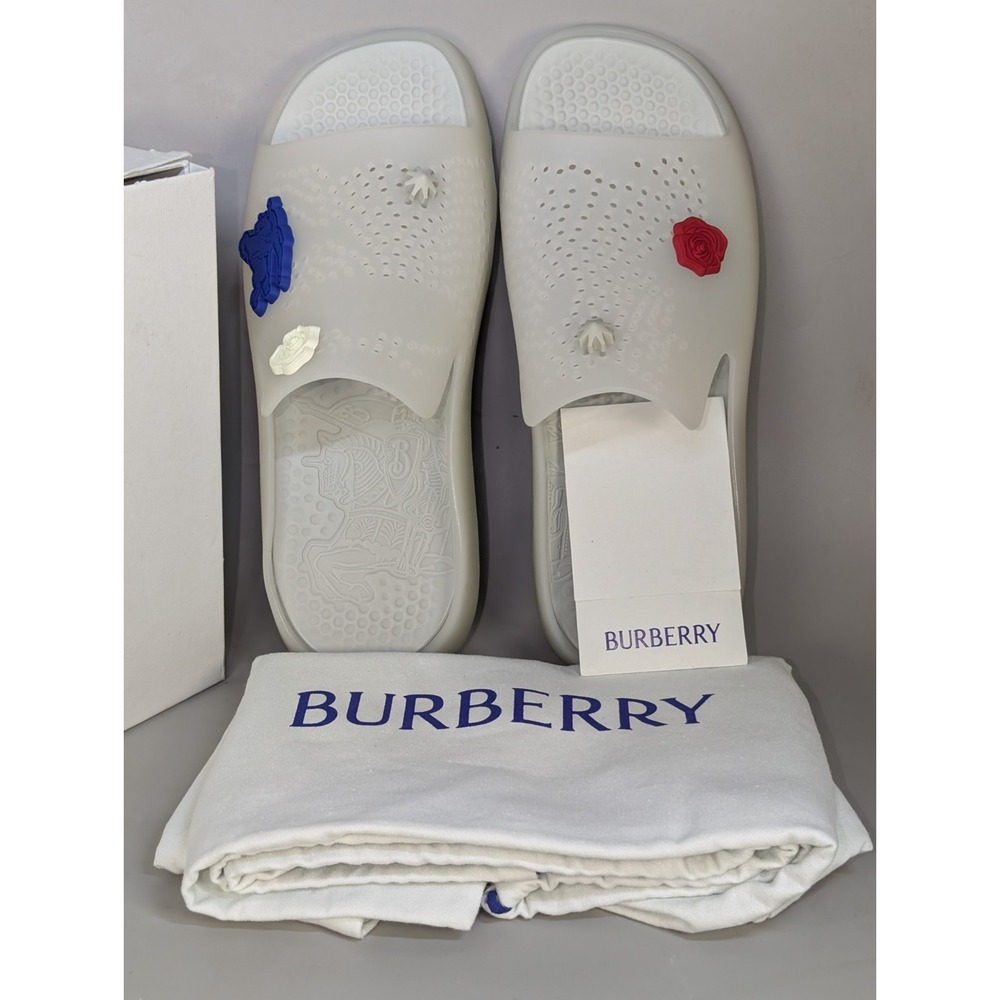 Burberry Stingray Slide Sandals Men 9 - US  8- UK 42 -EU  Pebble Cream Italy